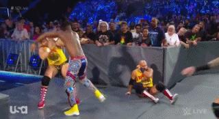 「SD9.4战报」罗曼又遭被暴虐！连蛋妞都被挨打了