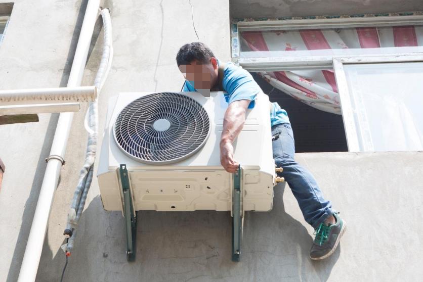 搬家安装空调要钱吗,搬家请个师傅拆装空调要多少钱