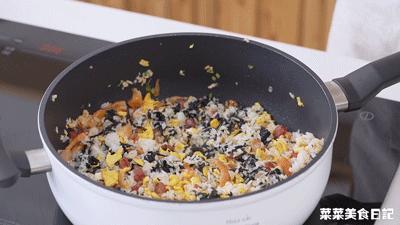 潮汕蛋炒饭的正宗做法,蛋炒饭回锅老干妈
