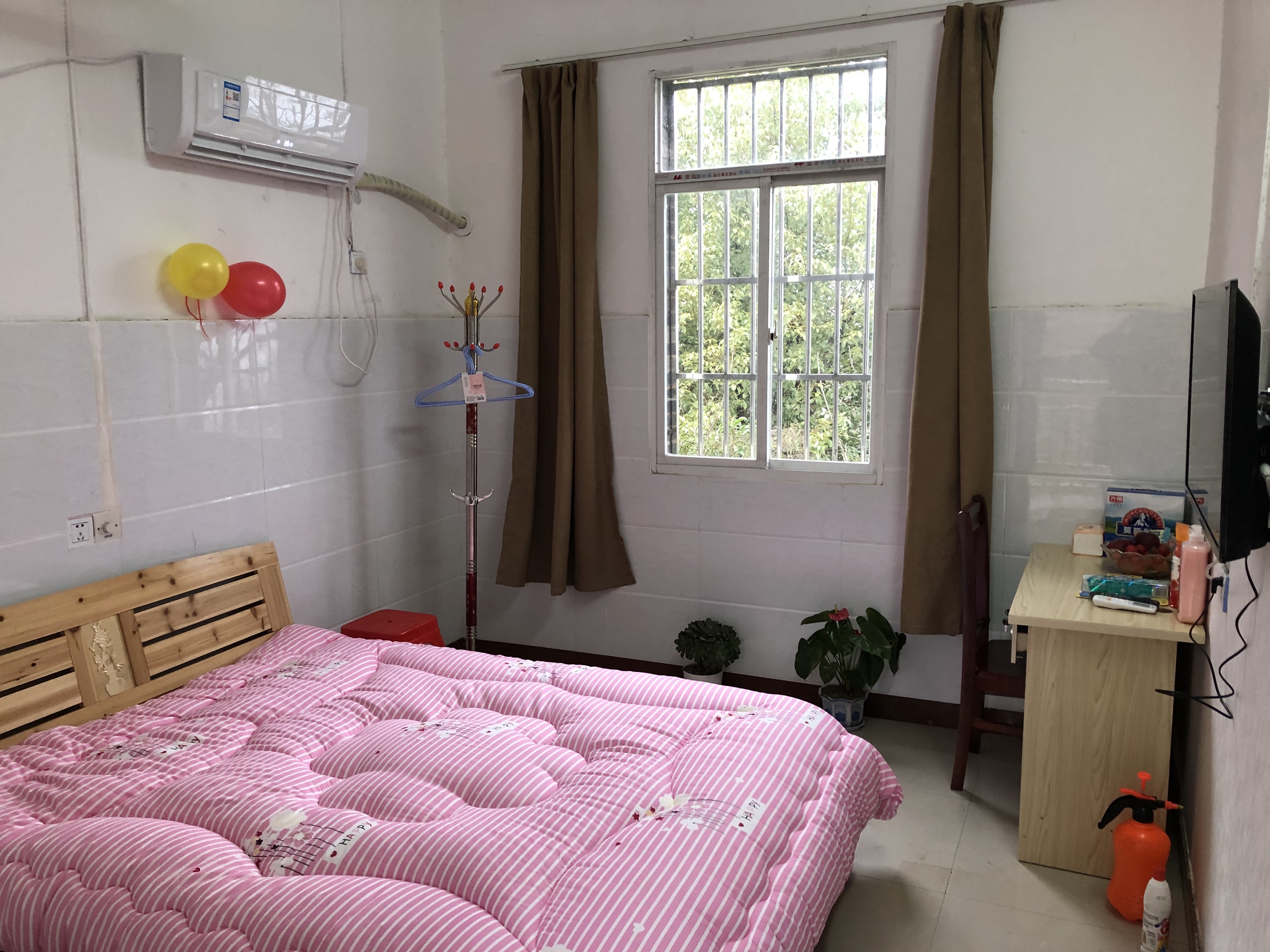 巾帼勇当排头兵战疫一线绽芳华,巾帼英雄在疫情防控第一线