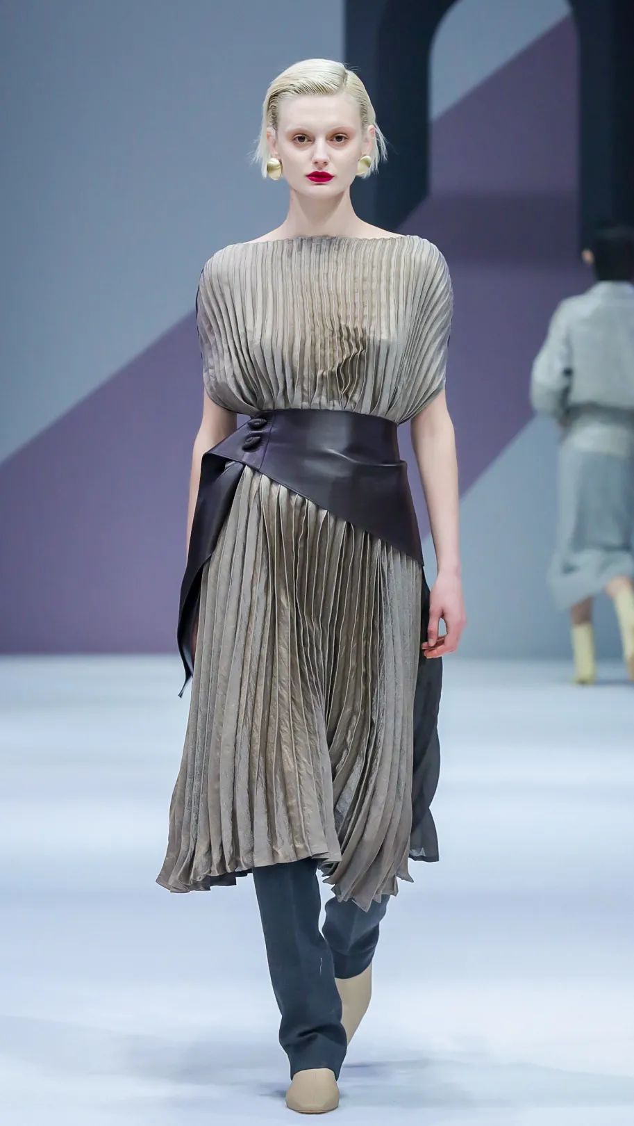 2021秋季流行款式风格,趋势2022春夏八大流行款式设计