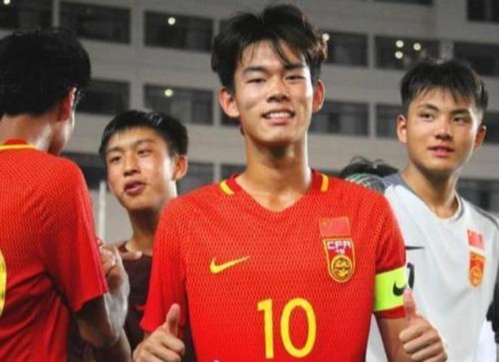 国足何小珂贝尔格莱德,贝尔格莱德红星最强阵容