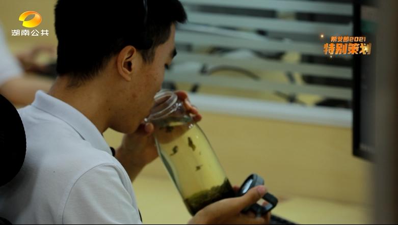 作为12345话务员该怎么做,12345话务员示范