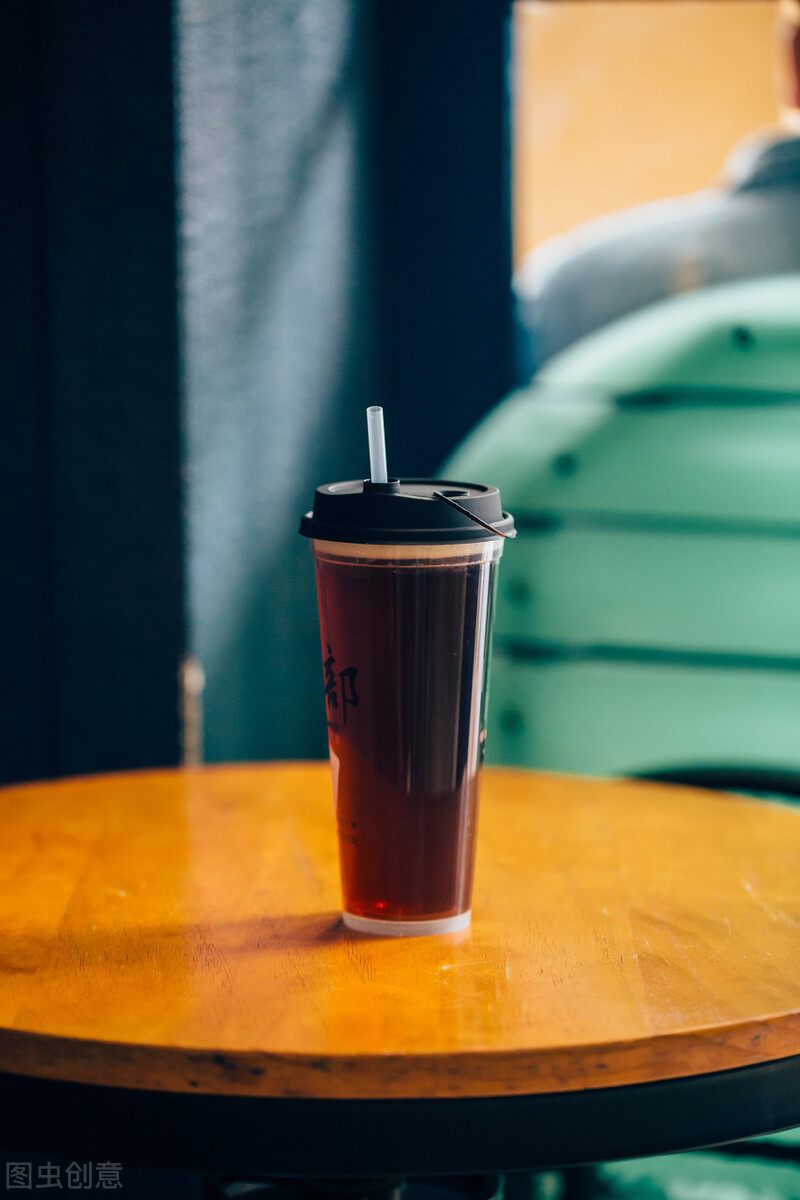 在学校附近奶茶店怎么把生意做好,奶茶店怎么做才能生意好