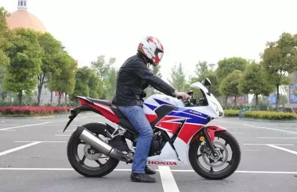 6款入门级小排量跑车参数对比和介绍