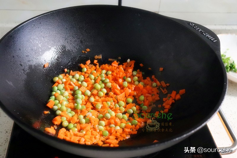 蛋炒饭记住3大黄金法则,米饭在锅中跳舞,粒粒分明,润而不腻