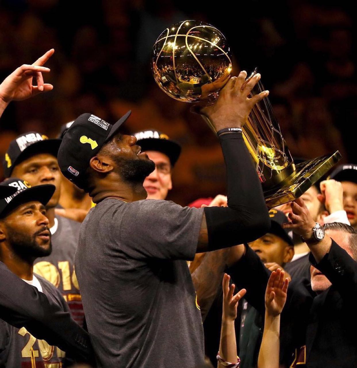 勒布朗詹姆斯的国王时刻,天选之子勒布朗詹姆斯的选秀经历