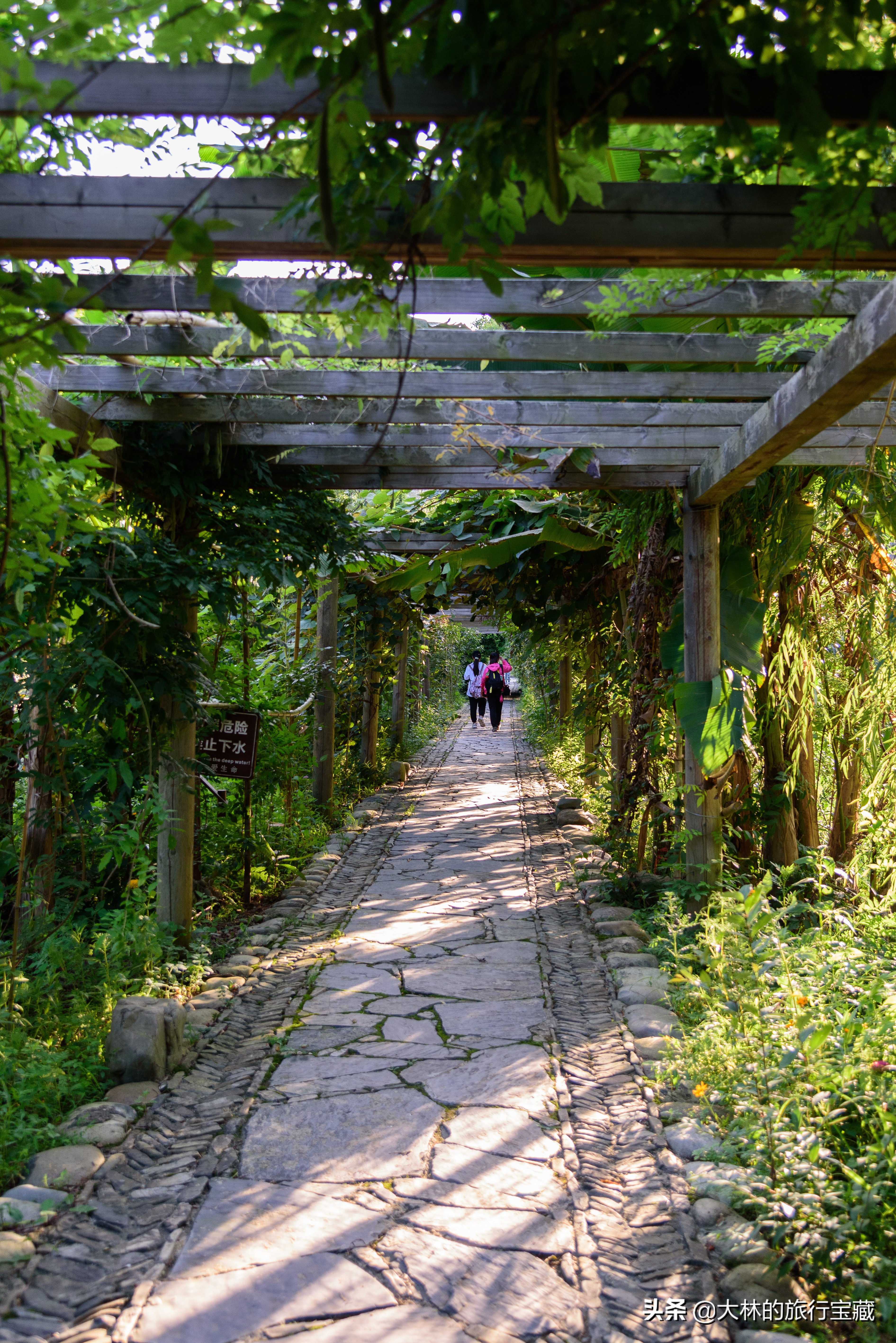 中国第一民俗村,民俗第一村在哪里