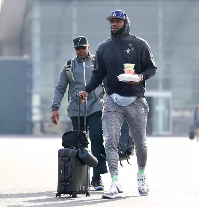 三星supreme真的假的,三星supreme真假