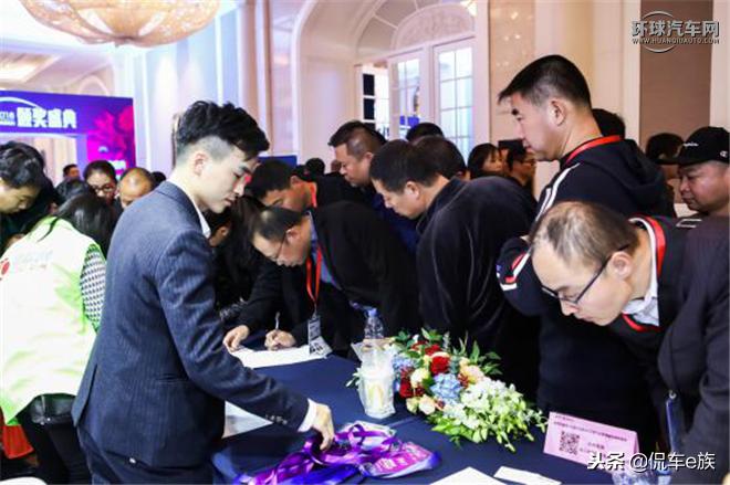 创势聚力海湾石油杯慧聪网2018汽配汽保品牌盛会闪耀上海