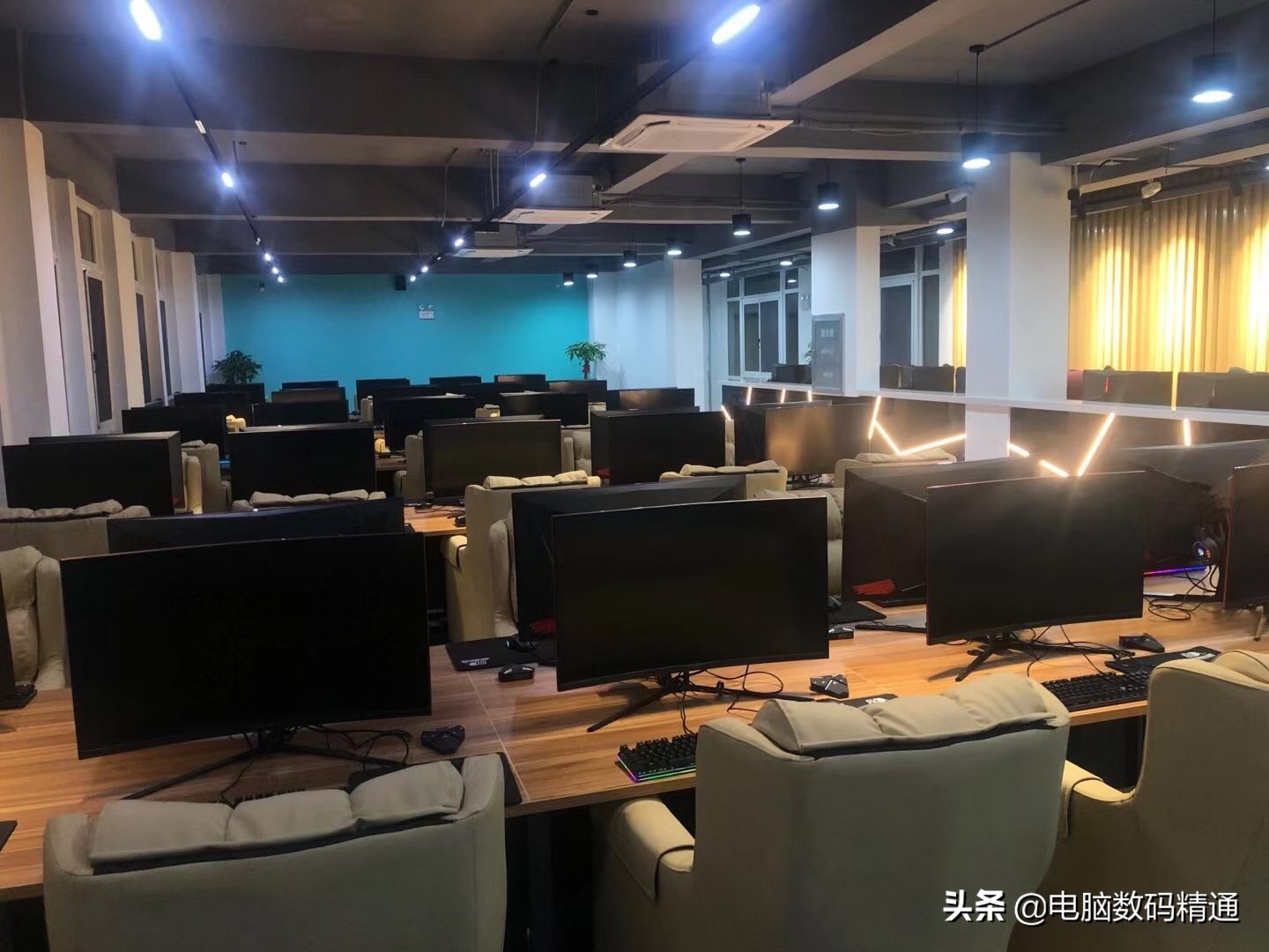 老板电器2020年行业分析,电脑实体店的未来发展趋势