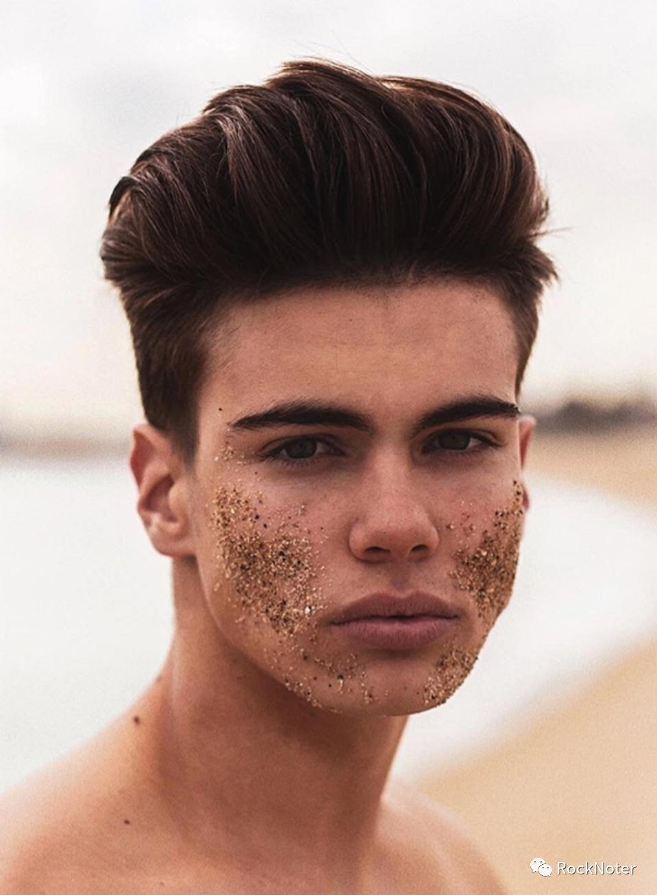 男士商务发型2021流行发型,男士发型2021流行发型烫发