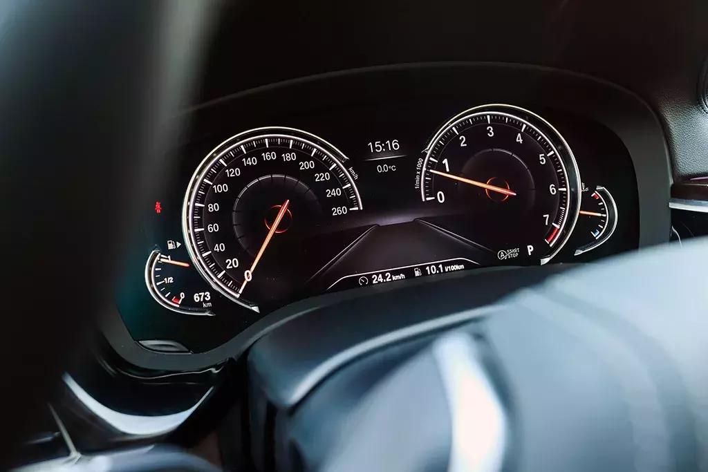 乘坐体验舒适的车,试驾全新宝马5系视频