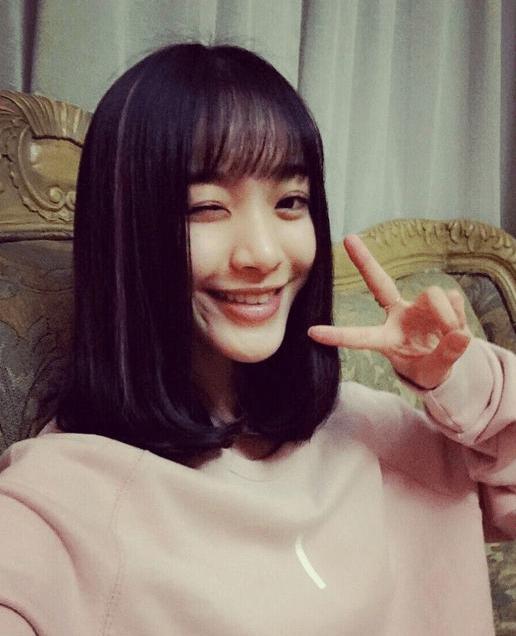 张一山开车完整视频,张一山开跑车视频