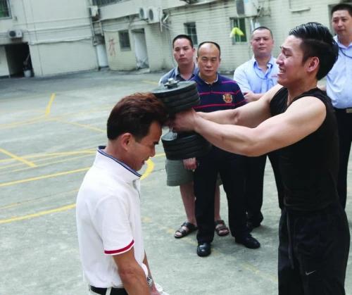 郑卫勇铁头功视频大全,铁头功掌门人郑卫勇老师表演