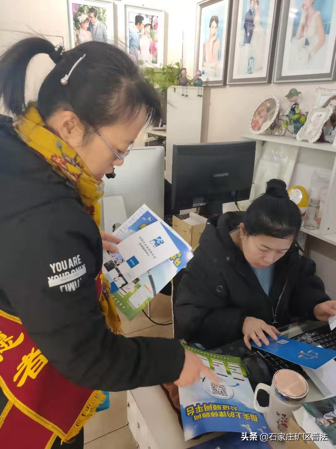 井陉矿区司法局宪法宣传日积极推介石家庄企航民营企业法律服务中心和两个顾问平台