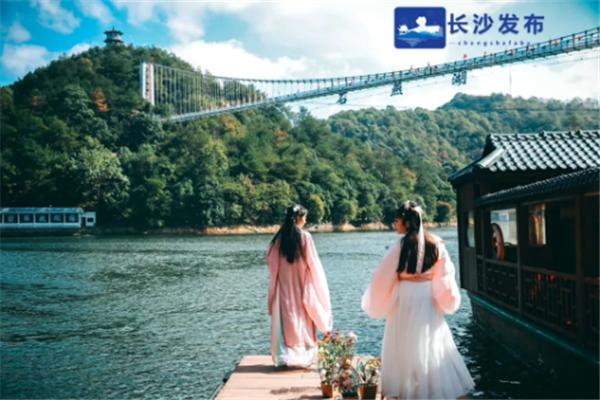 湘江评论|“长沙蓝”刷屏成网红,这波城市形象宣传实力圈粉无数