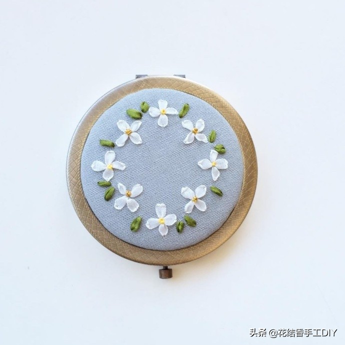 丝带绣教程简单的花,丝带绣教程用裱框吗