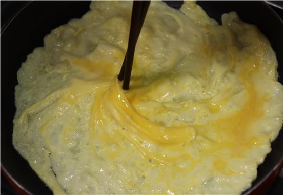 鸡蛋包饭的做法视频,韩国鸡蛋包饭怎么做