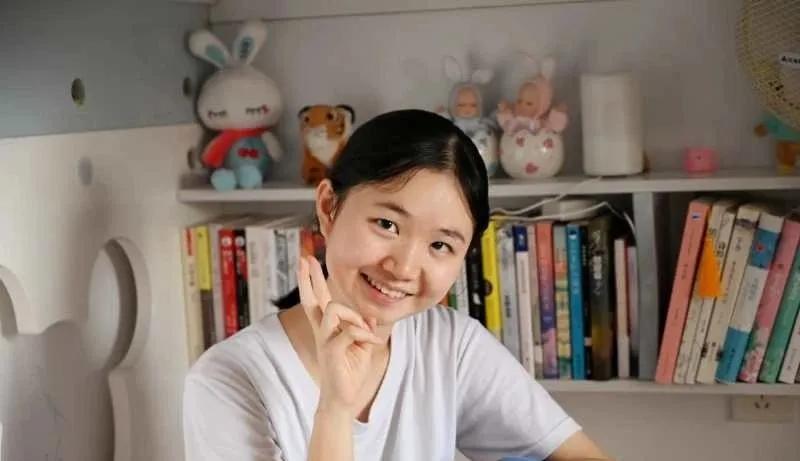 长沙南雅中学毕业生赵栩嘉,母校六年给她的……