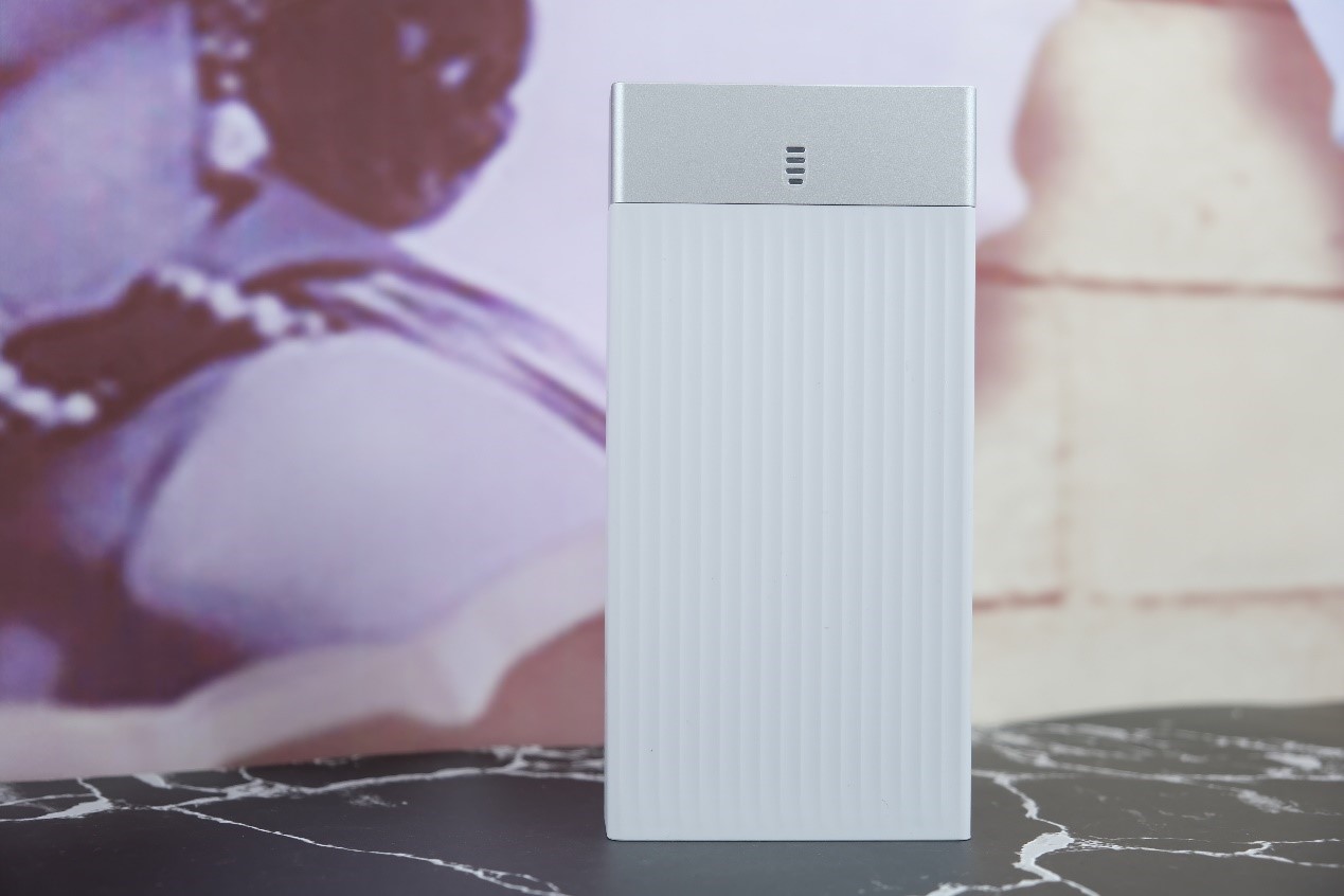 便携式电源用来充笔记本电脑,一款支持无线充电的移动电源