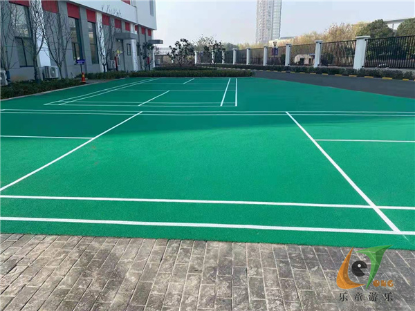 閲嶅簡EPDM濉戣兌鍦哄湴鐢熶骇鍘傚,閲嶅簡epdm鍙戞场鍘傚