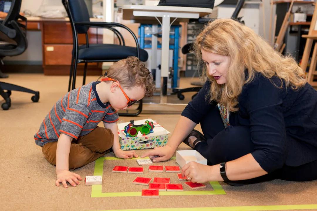 屈光参差性远视弱视能治愈吗,屈光参差性单眼弱视的真实案例