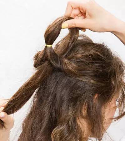 今年流行的侧编发,减龄全编发型