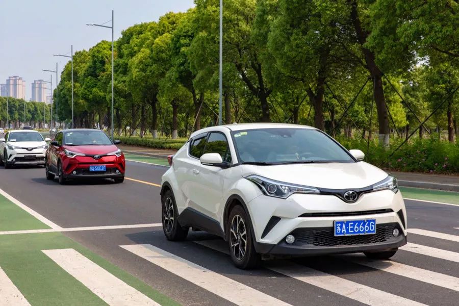 试驾丰田C-HR视频,试驾丰田c-hr