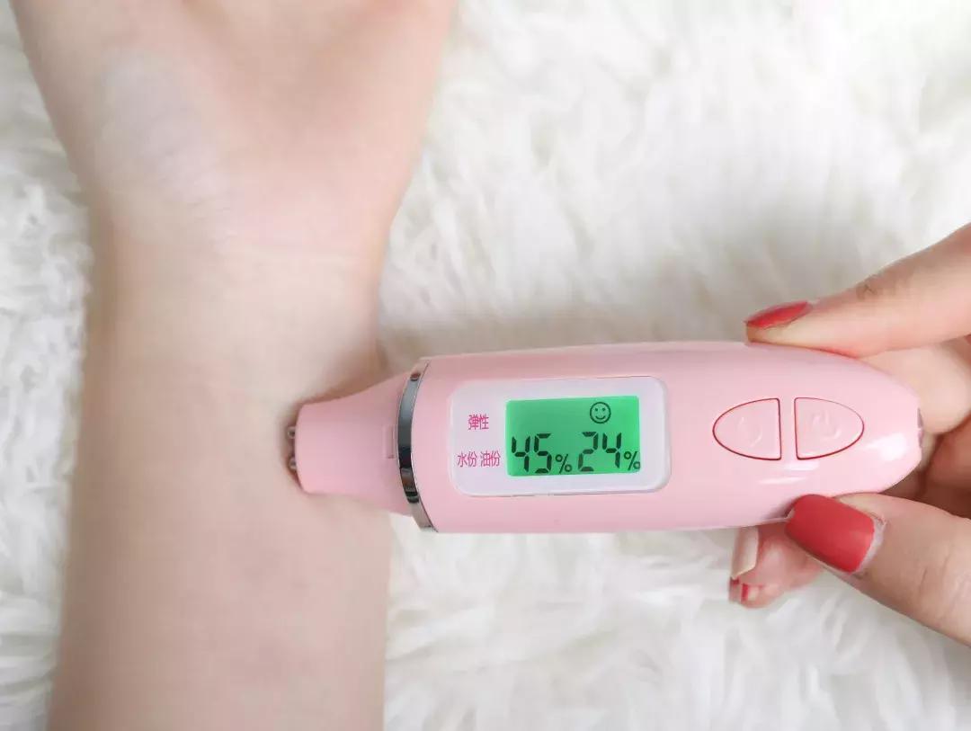 粉底液真实测评网红第一,网红粉底液真实测评