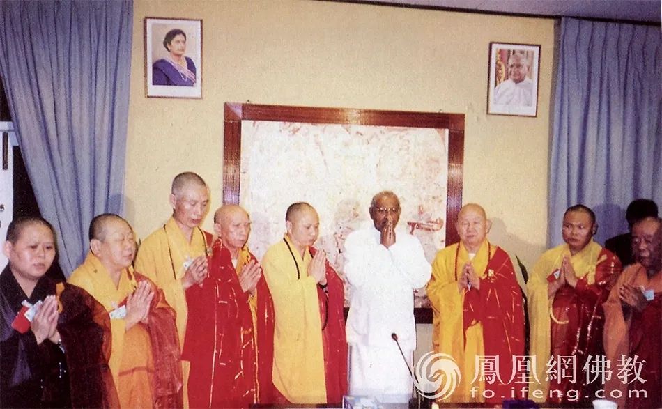 103岁高僧圆寂身影悬在空中,103岁高僧