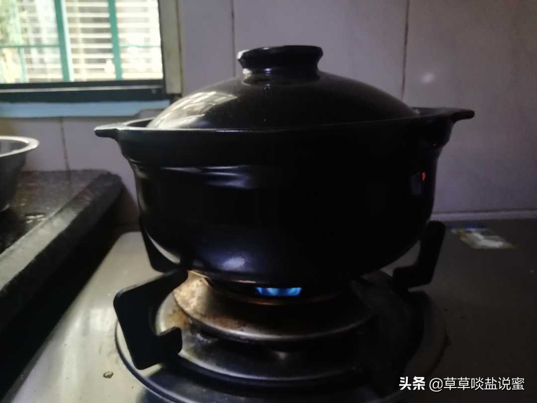 砂锅大石斑鱼最正宗的做法,潮汕砂锅生焗石斑鱼黄豆酱