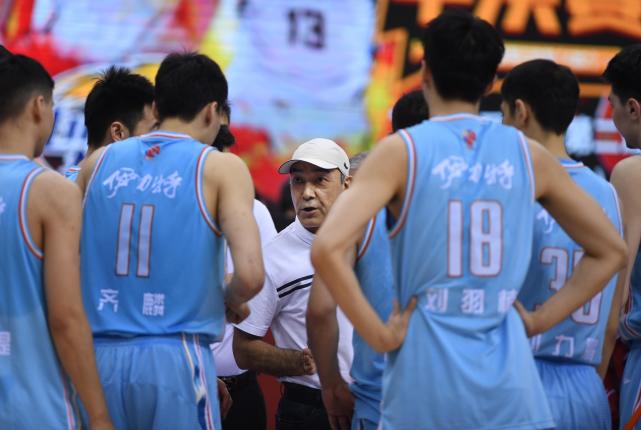 郭艾伦缺阵辽篮大胜北控获6连胜,郭艾伦周琦野球被打爆