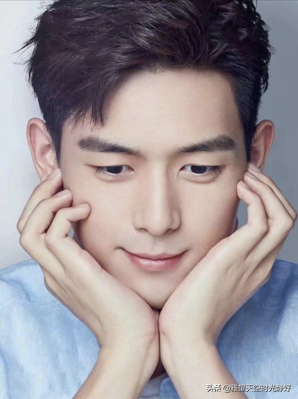 谁的笑容最治愈男明星,有没有治愈系笑容的男明星