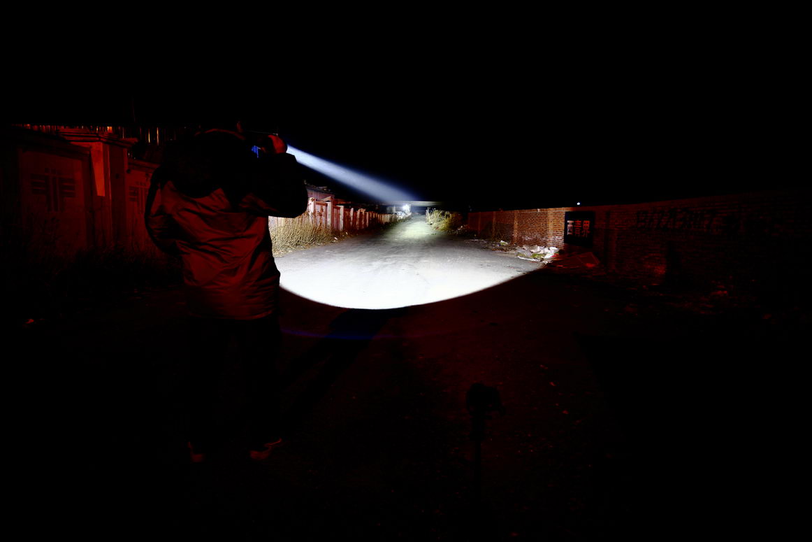 性能怪兽7500流明超级远射雷鸣兔SD90评测#科技快报#