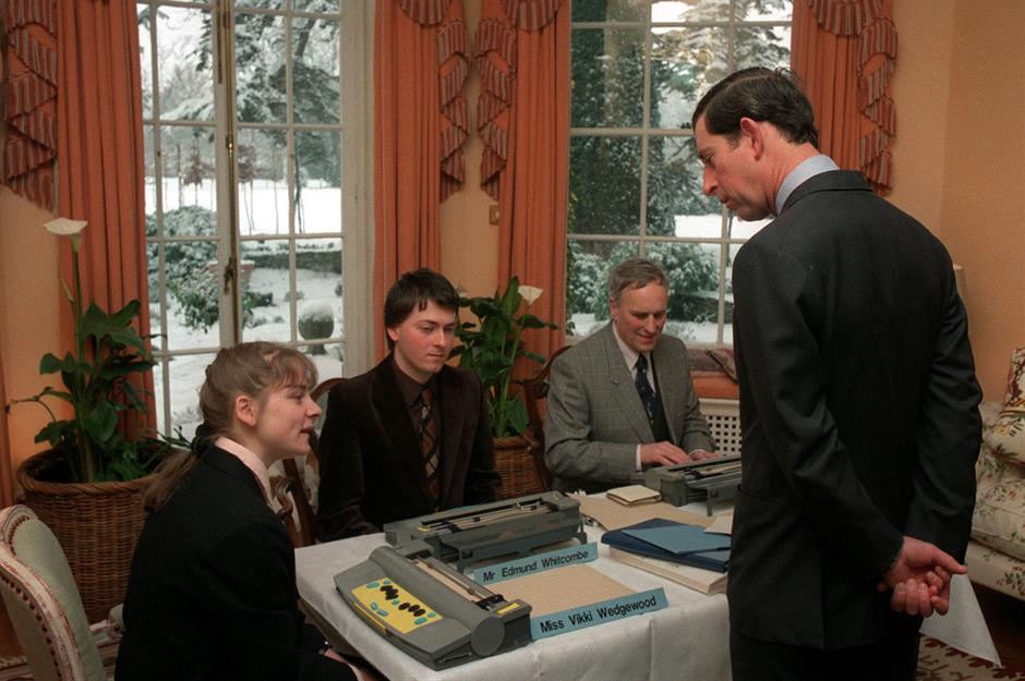 当王室成员打开大门在家里拍照时，我们才终可以一睹他们的豪宅