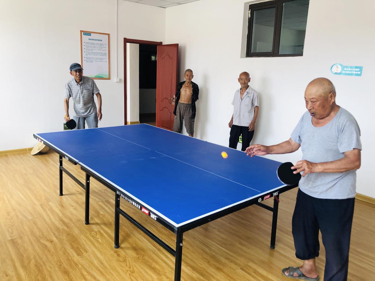 探访泊里镇董*庄大**社区，感受居家养老服务中心荡漾的爱意和欢乐