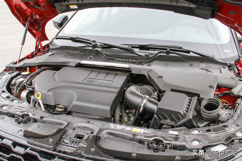 路虎揽胜极光却是个鲜活的例外,路虎揽胜极光刚性车身