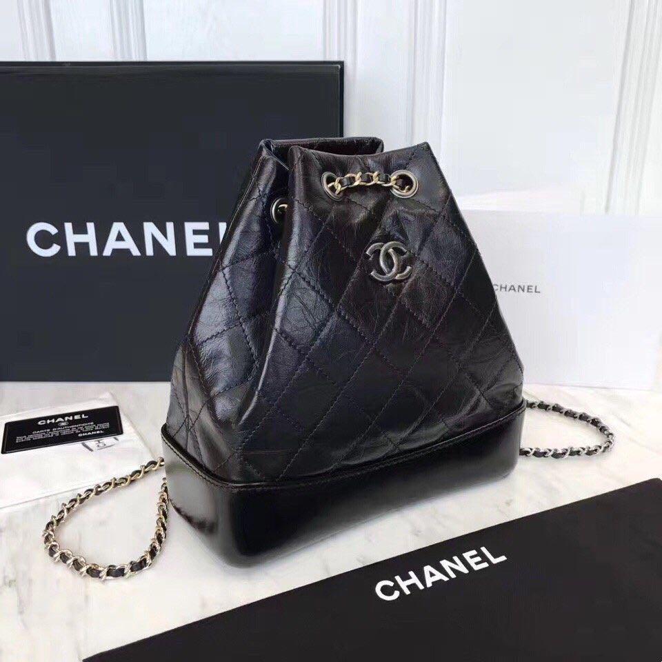 有没有很能装的双肩包,可以全部展开的双肩包推荐