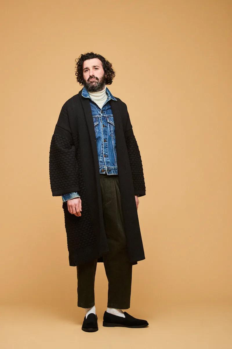 为什么小皮鞋要穿白袜子,什么人穿皮鞋