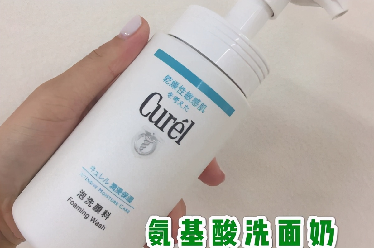 卡粉和浮粉的正确化妆方法,如何解决化妆卡粉的问题