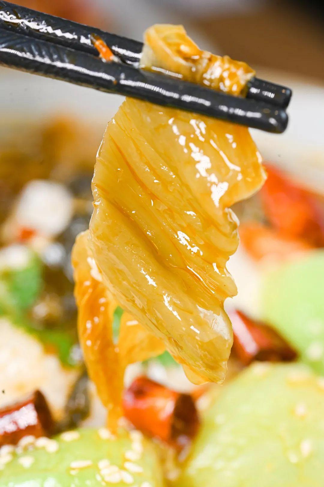 体育西嗦plus版米粉，一年卖出20万碗，fu南人一定都吃过