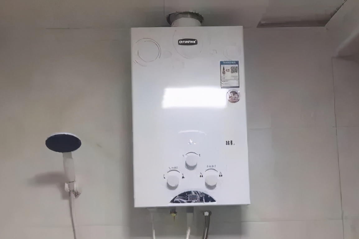 一家五口洗热水澡中毒,一家三口家中洗澡中毒