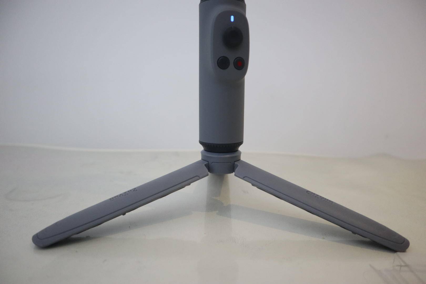 轻巧便携手机云台智云smoothx测评,智云smoothx手持手机云台