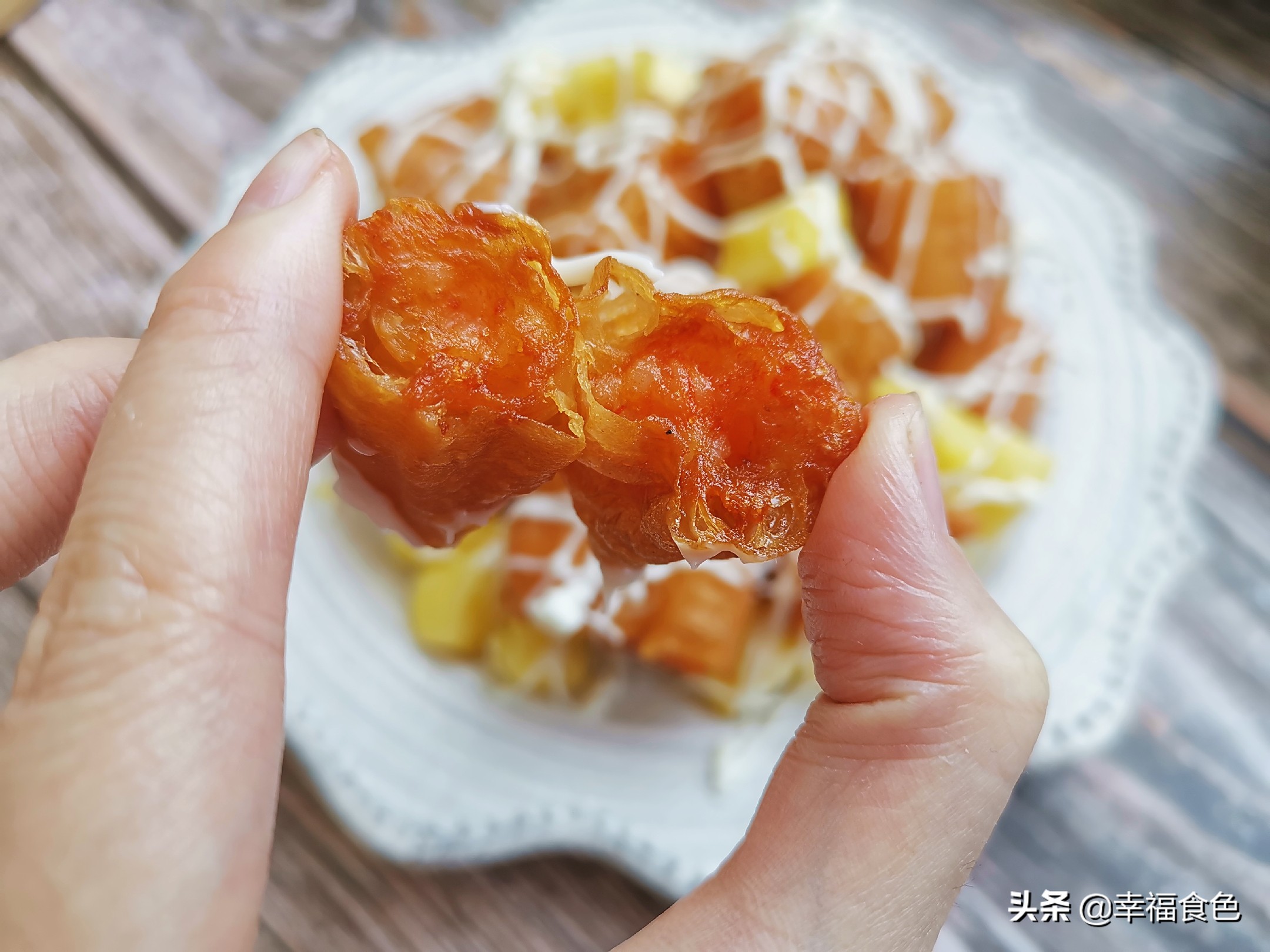 油条虾滑特别简单而且巨好吃,油条与虾的绝妙组合