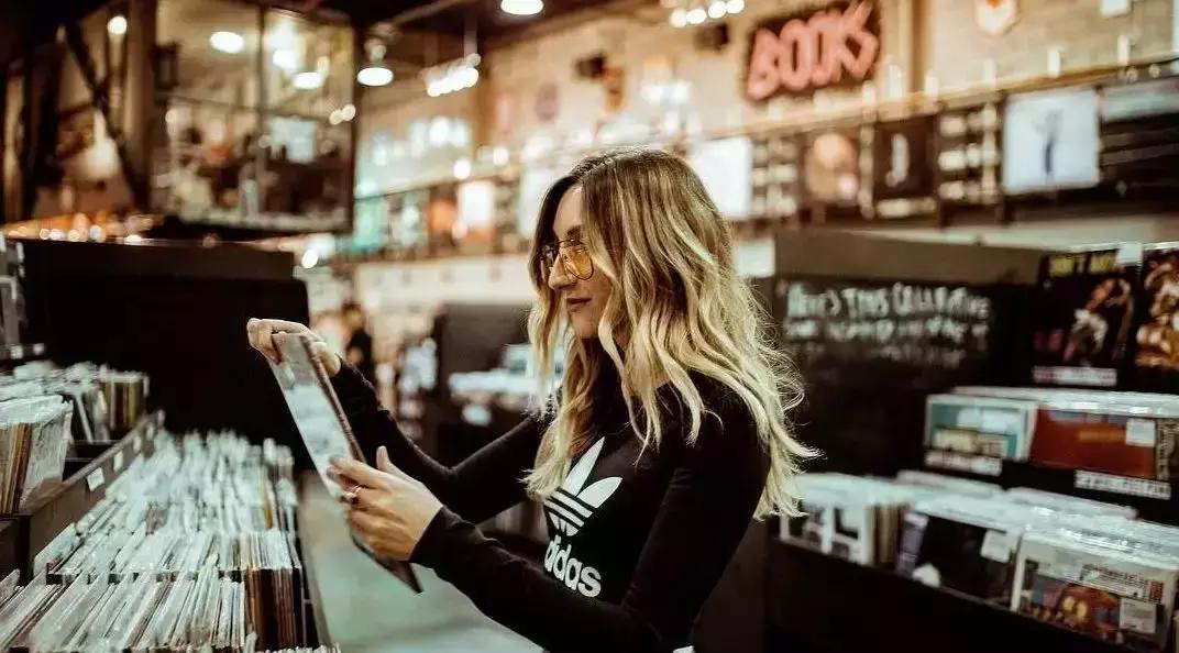 十年前的独立厂牌成立潮：金融危机下，音乐不倒！