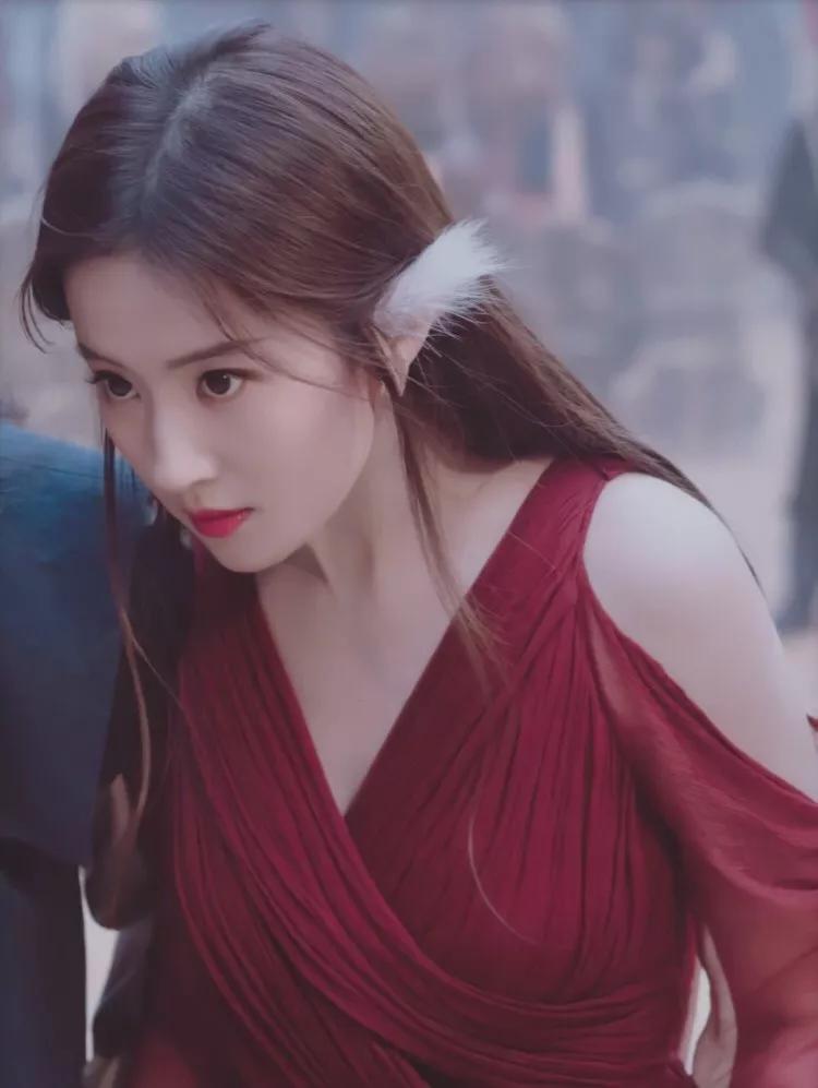 刘亦菲玫粉色口红,刘亦菲喜欢的口红色