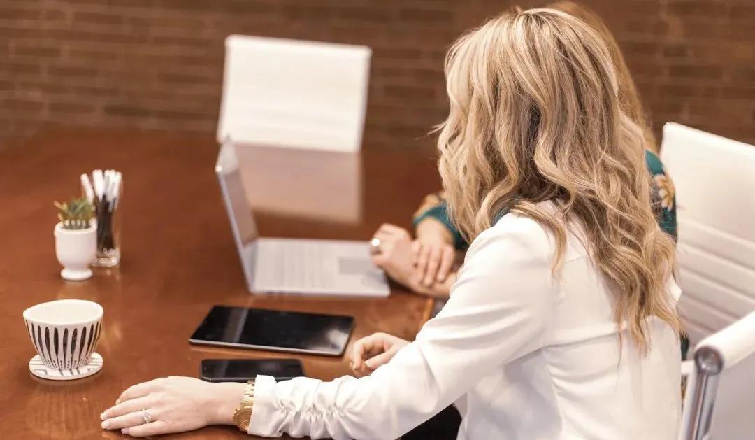 foxmail发邮件怎么换行,手机微信如何发邮件的详细步骤