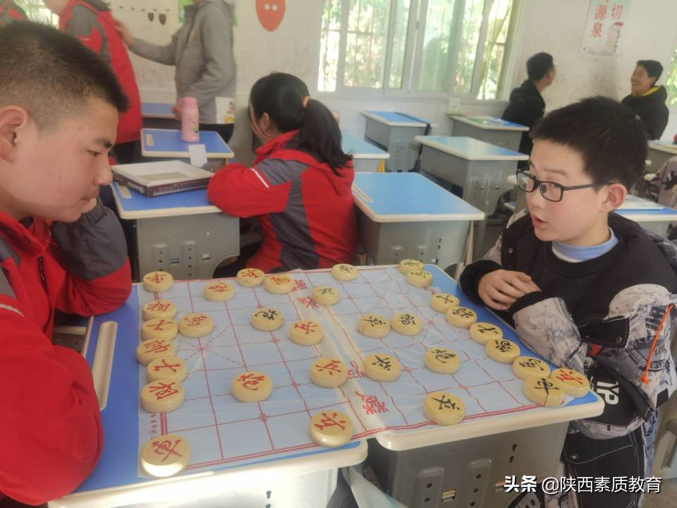 多彩社团生活视频,多彩校园生活葫芦丝社团