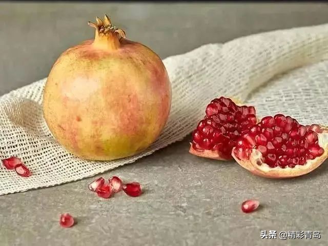 突尼斯软籽石榴真的是很甜很甜,突尼斯软籽石榴口感细腻好吃到爆